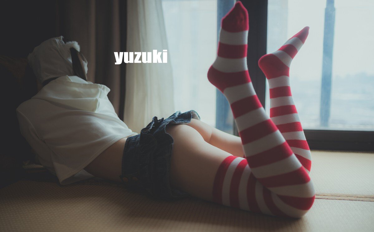 [ľyuzuki] Ӱ  [81P] ˽ӰŮ ģ ˽ Աͼ P.1 